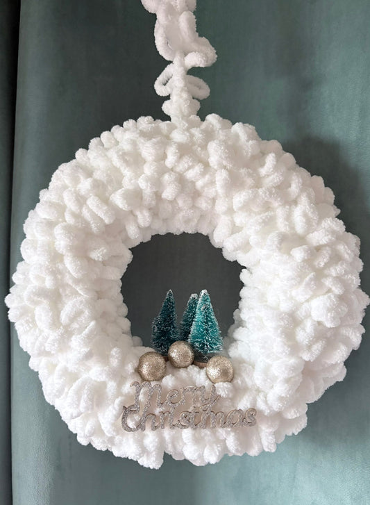 Plush Christmas wreath with mini decorations
